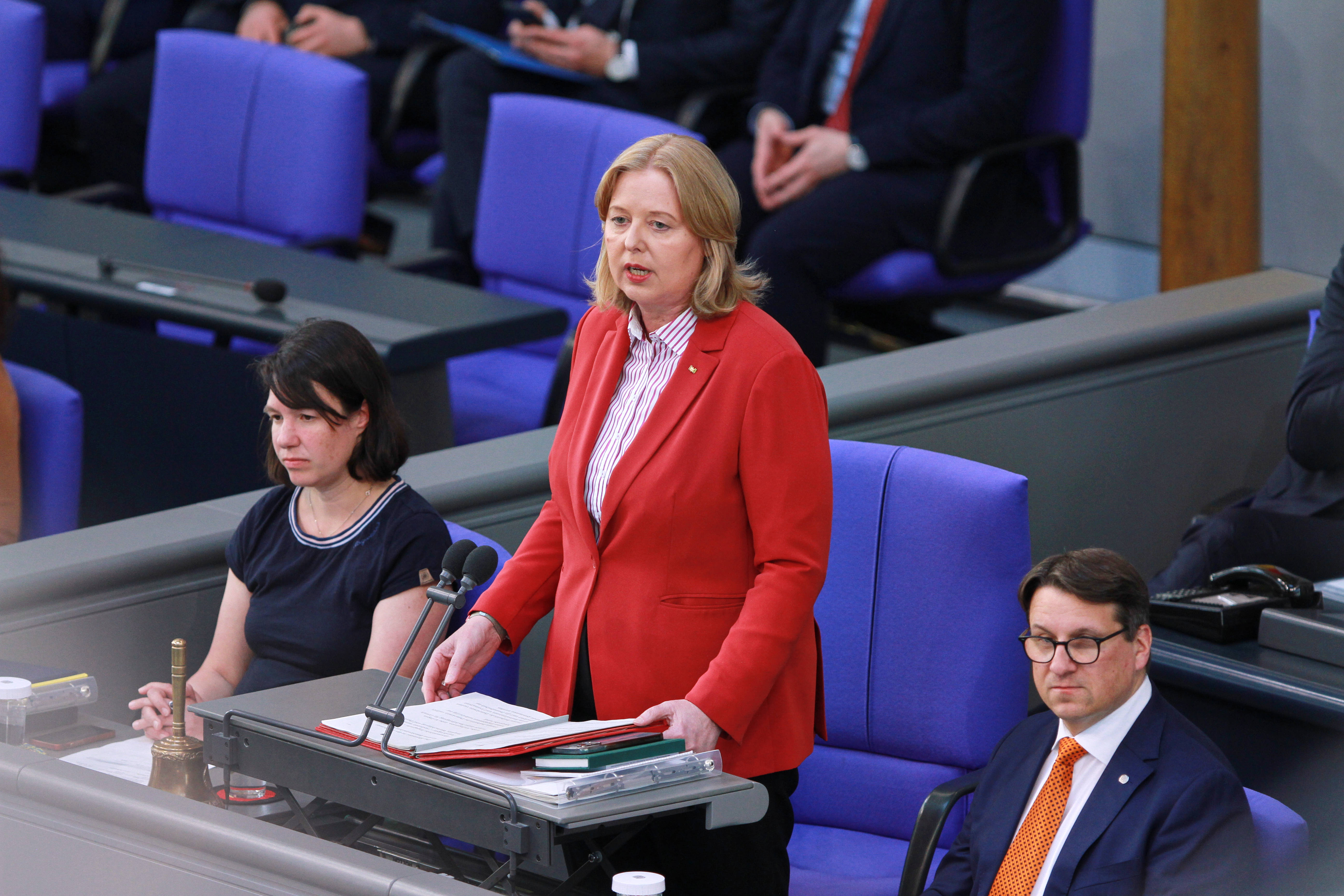 Bundestagspräsidentin Bärbel Bas: „Lassen Sie uns aus der rhetorischen Eskalationsspirale aussteigen.“