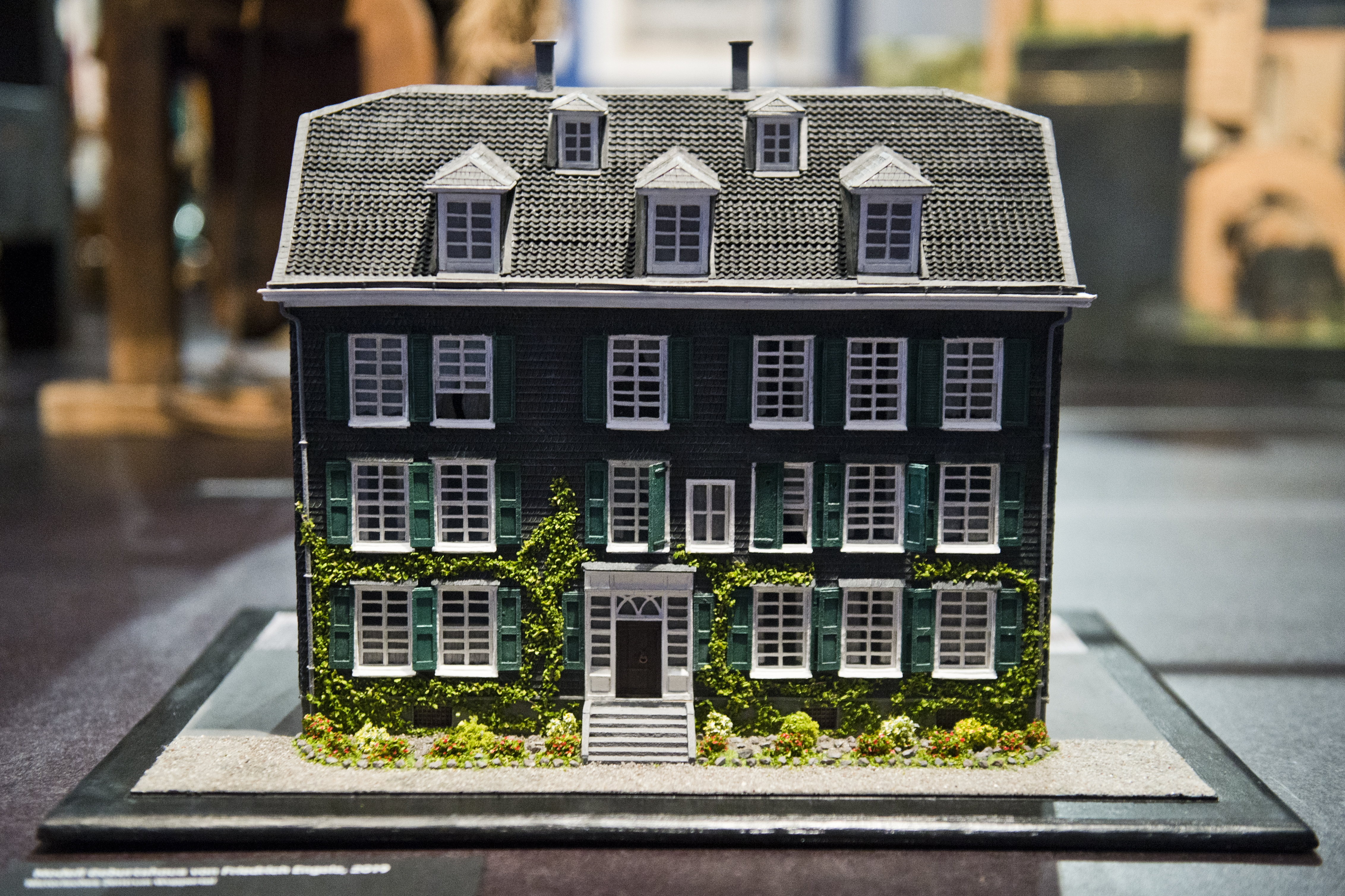 Ein Miniaturmodell des Geburtshauses von Friedrich Engels im heutigen Wuppertal.