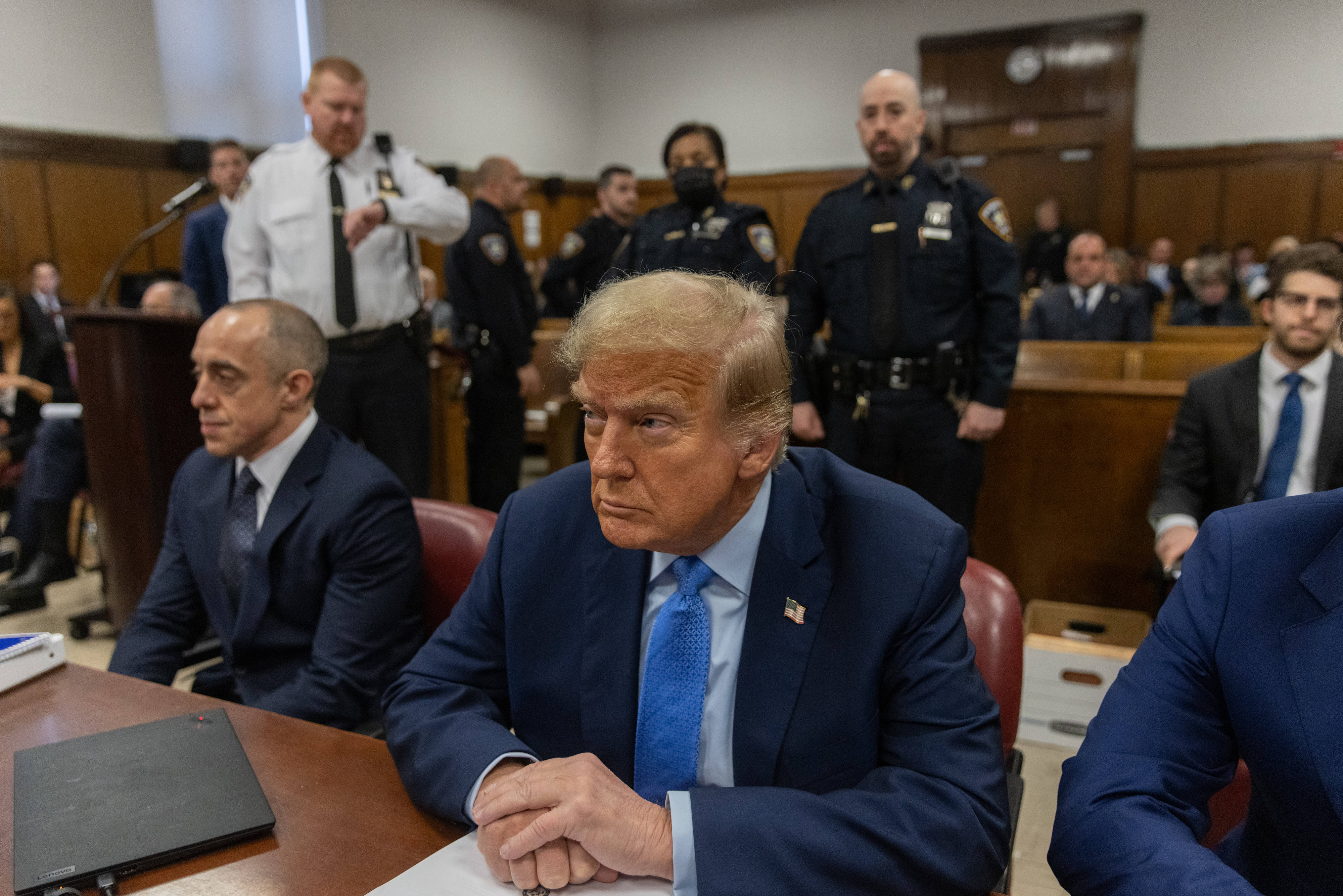 Der frühere US-Präsident Donald Trump als Angeklagter am 26. April 2024 vor dem Kriminalgericht New York